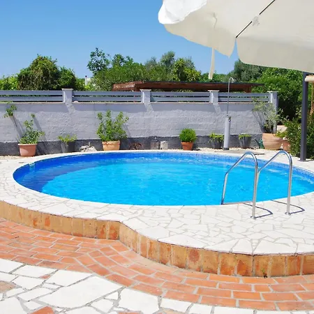 House Nena Semesterbostad *