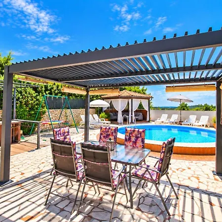 Ferienhaus House Nena *
